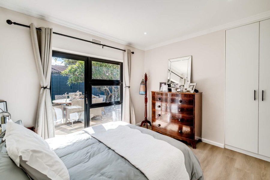 4 Bedroom Property for Sale in Kirstenhof Western Cape
